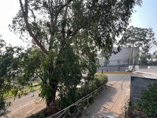 Casa en venta para uso comercial e industrial - 2
