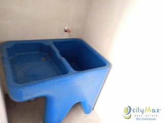 Local Comercial en Alquiler en Colonia La Escuadrilla - 2