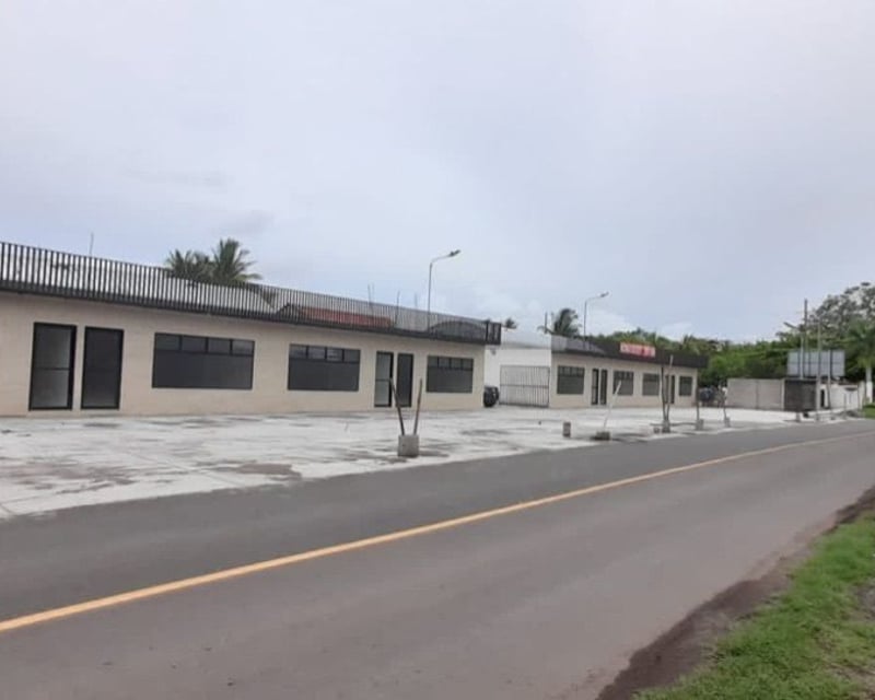 Iztapa/ Bodegas en renta