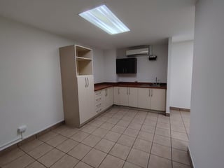 Oficina tabicada en renta en edificio corporativo en zona 14 Ref-5704 - 3