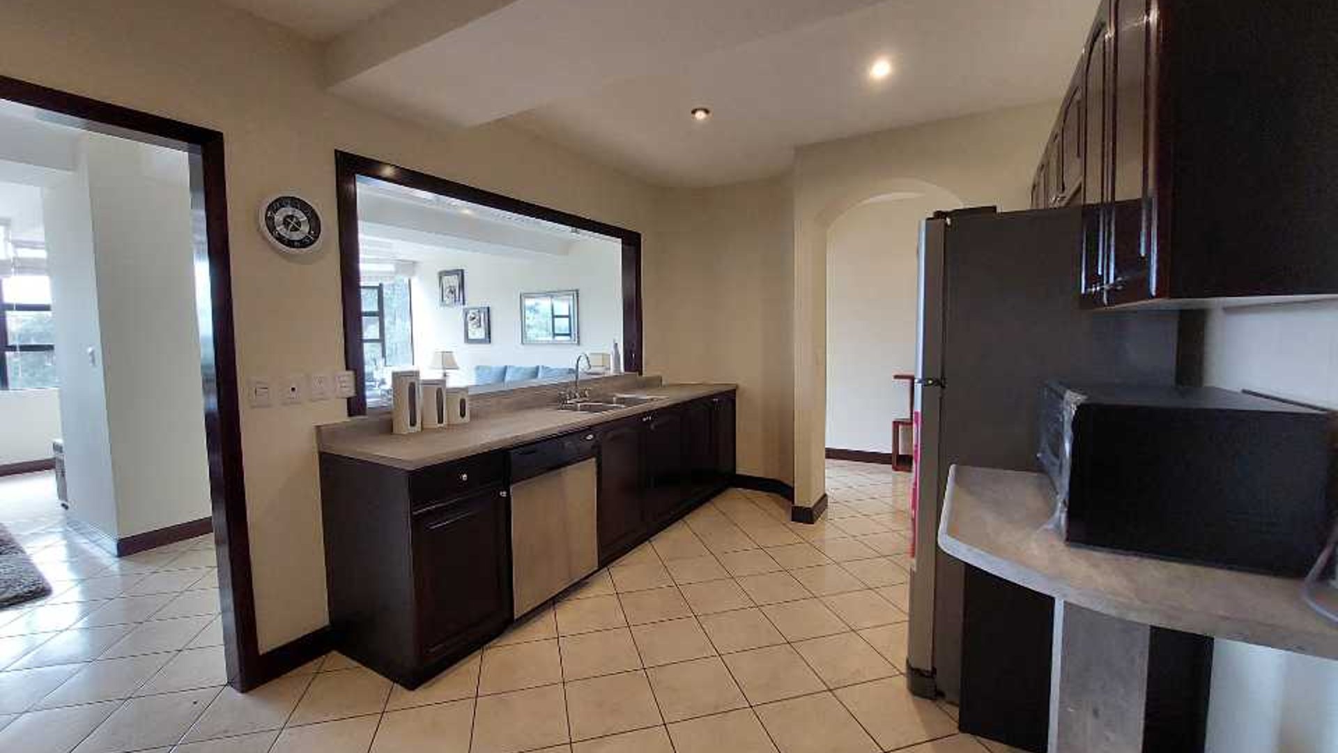 VENDO/ALQUILO APARTAMENTO EN MILENIA ZONA 10 DE 3 DORMITORIOS - Miniatura 4