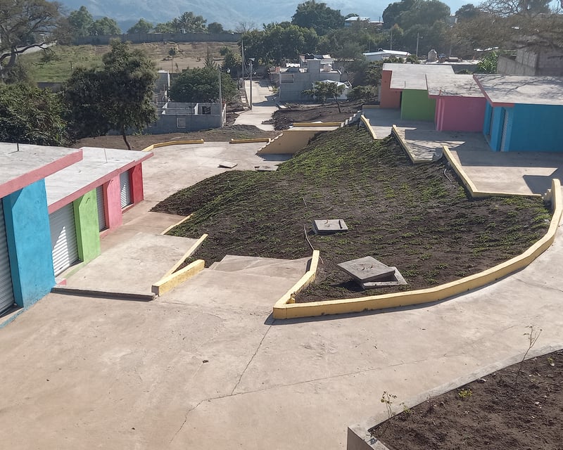 RENTO LOCALES COMERCIALES EN CUILAPA