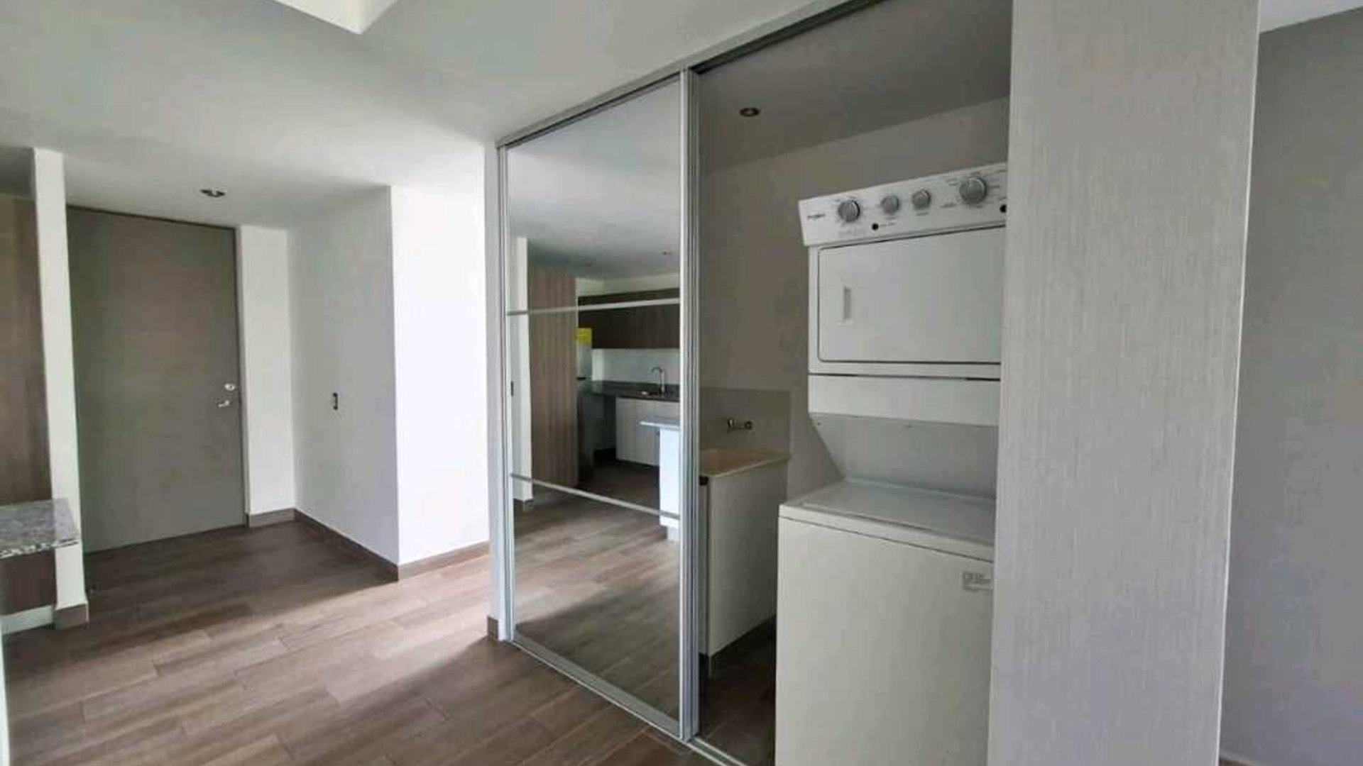 APARTAMENTO EN ALQUILER ???? Edificio Brickell, Zona 16 - Miniatura 6