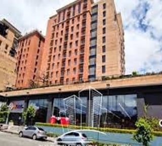 📍 APARTAMENTO EN RENTA – 3 HAB | EDIFICIO CÉNTRICO | ZONA 5
