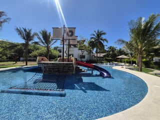 Villa de 4 habitaciones, venta en carretra a Monterrico - 4