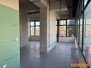 Local en Renta, Zona 10 (R10422) - 3