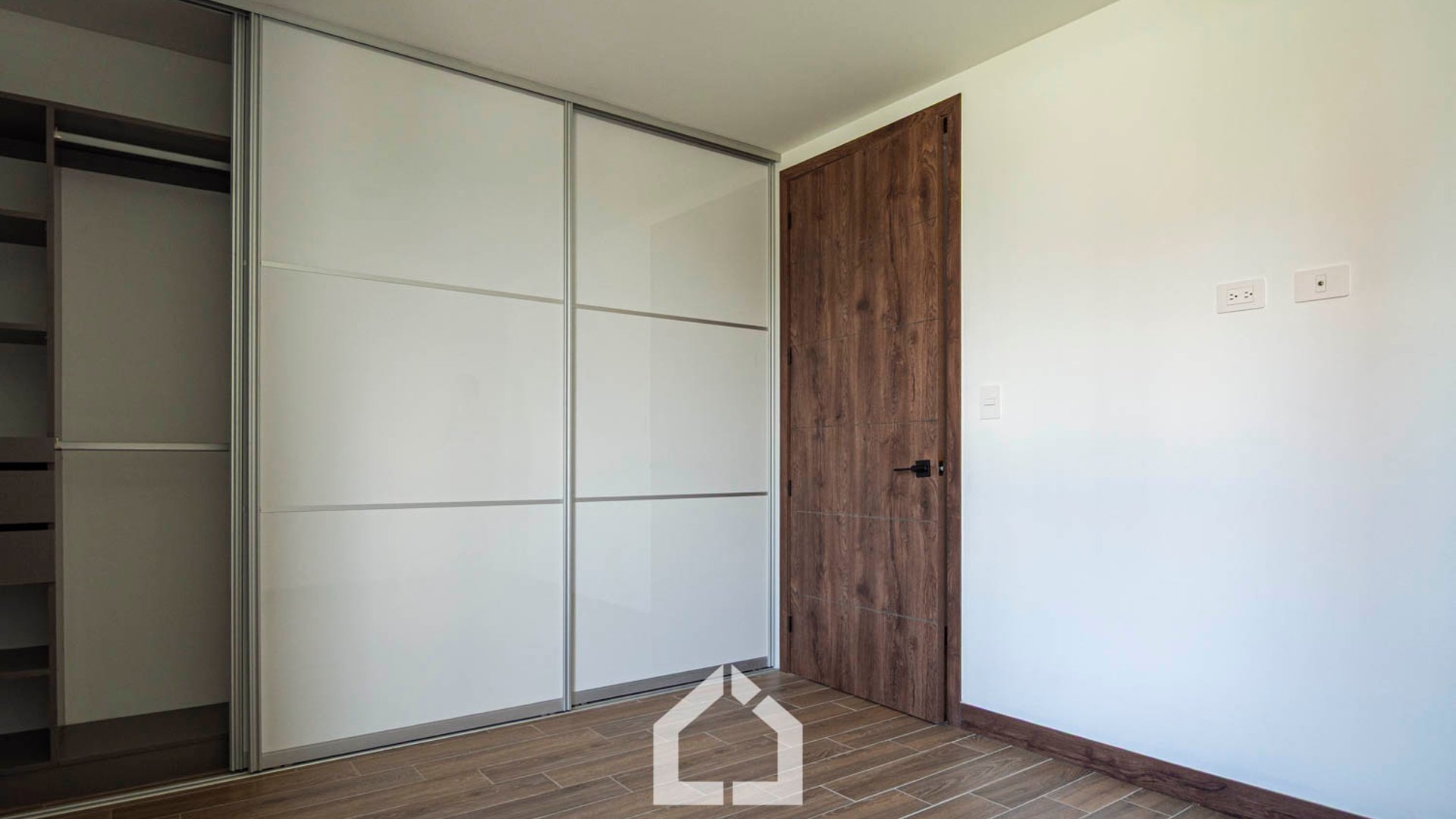 Apartamento de 3 habitaciones en 21B+, zona 15 - Miniatura 7