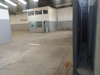 Ofibodega en renta de 800 metros en zona 1 Ref-5499 - 4