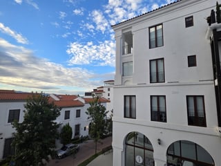 En Venta apartamento Zona 16 Lirios de Cayala - Image 12