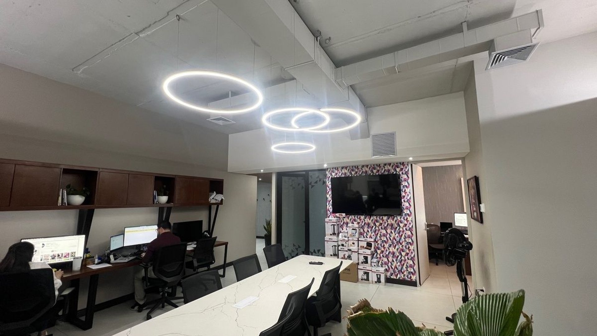 Oficina en Venta – Zona 10