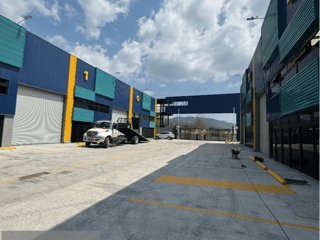 🔹 Bodega en Renta o Venta – 449.37 m² / Villa canales cerca de la Vas - 2