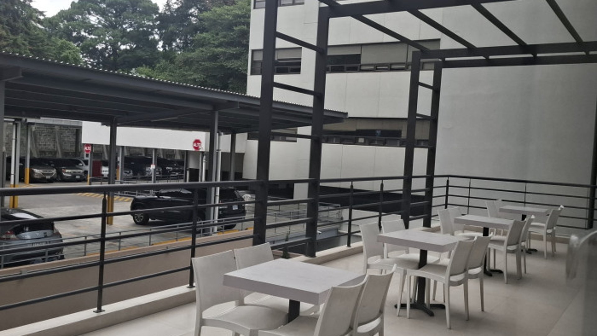 Oficinas en Venta para estrenar Burgo Zona 14 Guatemala - Miniatura 2