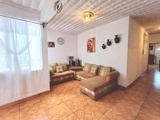 VENTA Casa Residencial Cerro Alto Zona 2 de Villa Nueva - 2