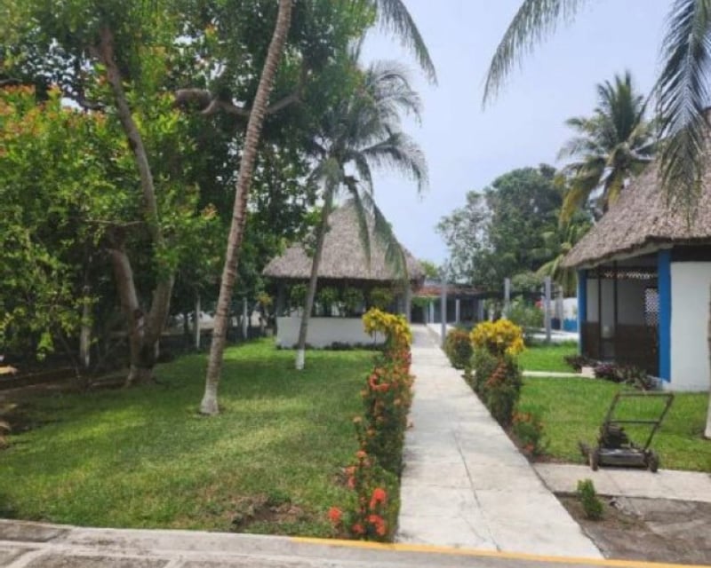 Casa con piscina y rancho a la venta El Pumpo Taxisco