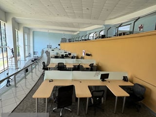 2 Edificios en Renta ideal para Universidades, Call Center u Oficinas CAES - Image 16