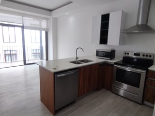 📍 APARTAMENTO EN VENTA – 3 HAB + BALCÓN | LIRIOS DE CAYALÁ I | Z.16 - 3