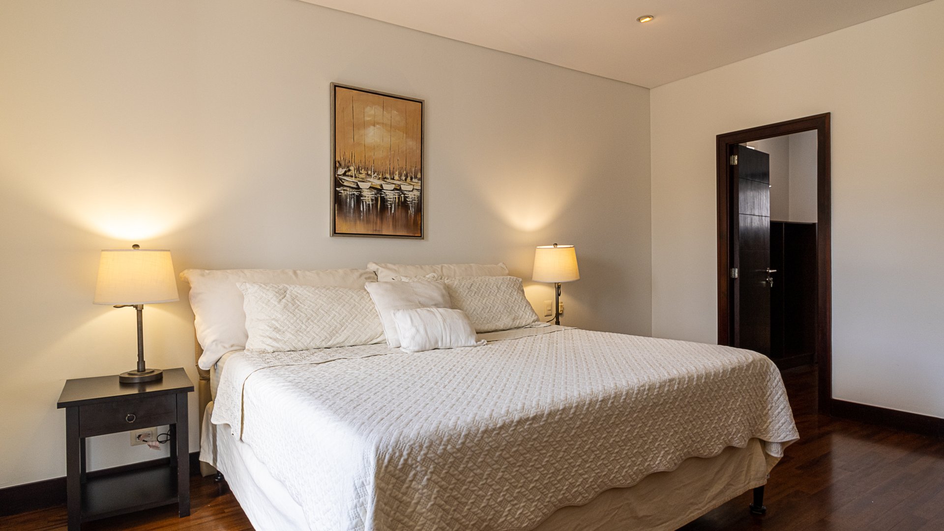 Apartamento amueblado en alquiler, Edificio Quinta Avenida zona 14 - Miniatura 14