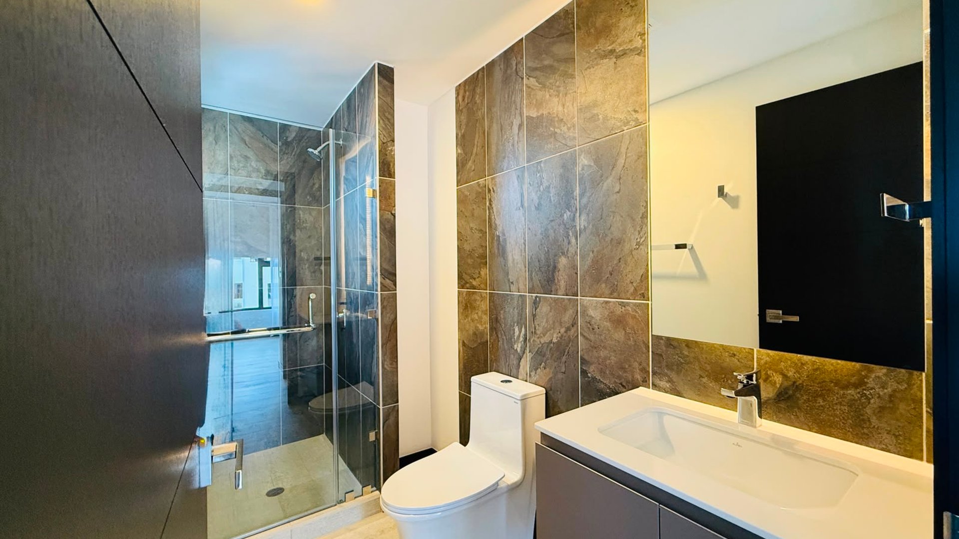 ALQUILER DE HERMOSO APARTAMENTO PARA ESTRENAR - VERDÚ, ZONA 13 - Miniatura 10