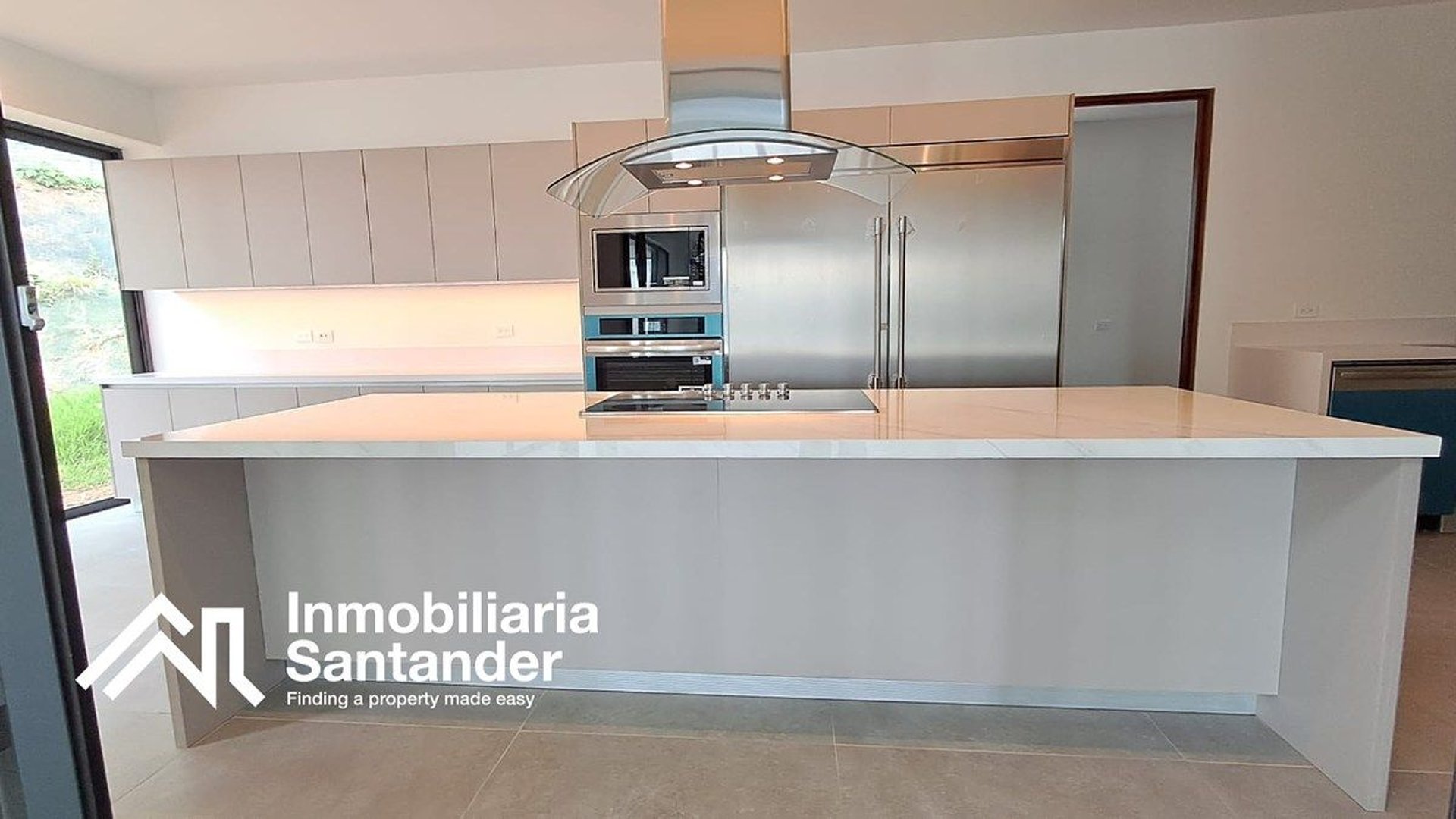 EL PULTE EQUESTRE | RESIDENCIA EXCLUSIVA EN RENTA ZONA 16 - Miniatura 3
