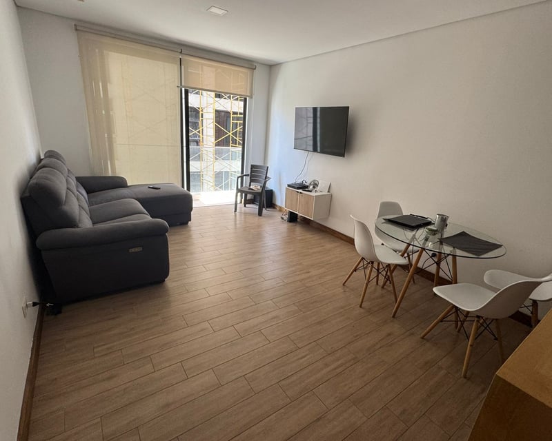 Alquiler de apartamento en Leben zona 15