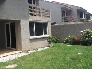 Alquilo Casa Km 12 frente al Colegio Maya,3 dorm. dentro condominio - 2