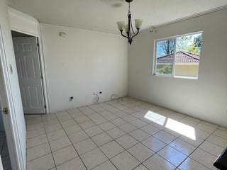 Amplia casa en alquiler con 4 habitaciones en KM 29 CAES Ref-5856 - 5