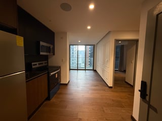 Apartamento de 1 habitación nuevo en renta en zona 10. - 2