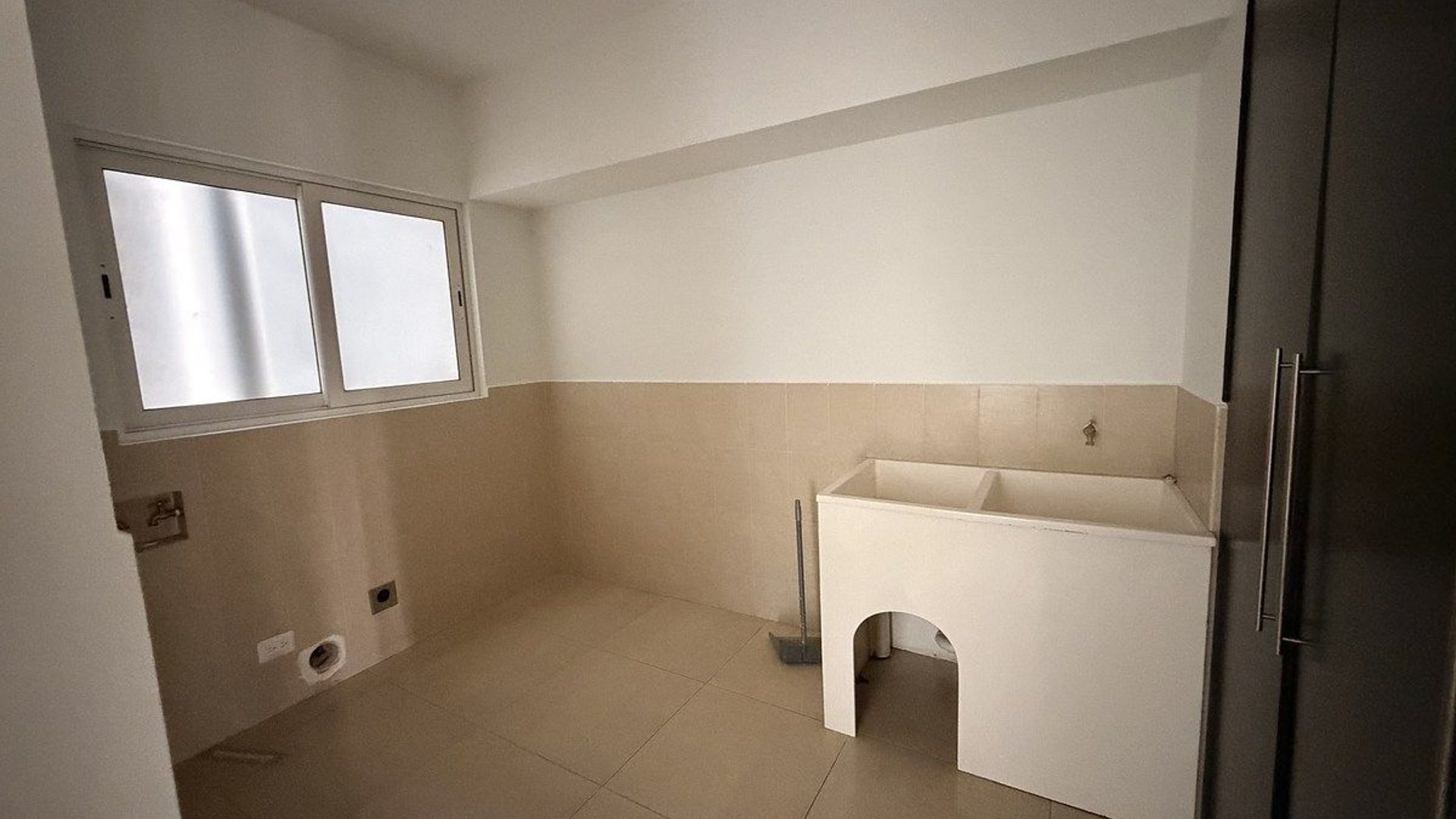 Apartamento en Alquiler | Edificio Quinta Avenida, Zona 14 - Miniatura 14