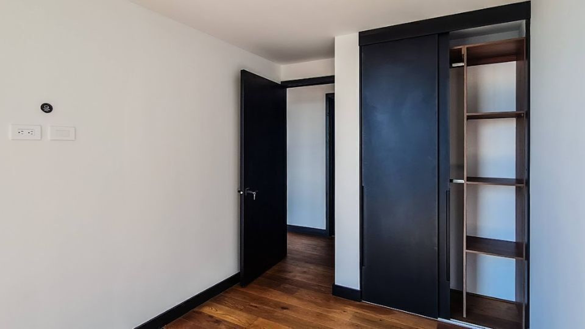 Apartamento en Venta en Villas Mariscal zona 11 - Miniatura 11