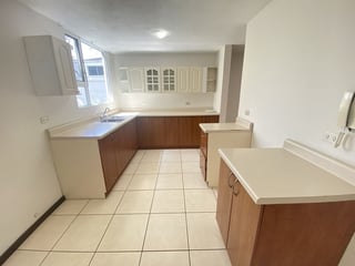 Residencial en venta / 2 casas en venta, zona 16 - 5