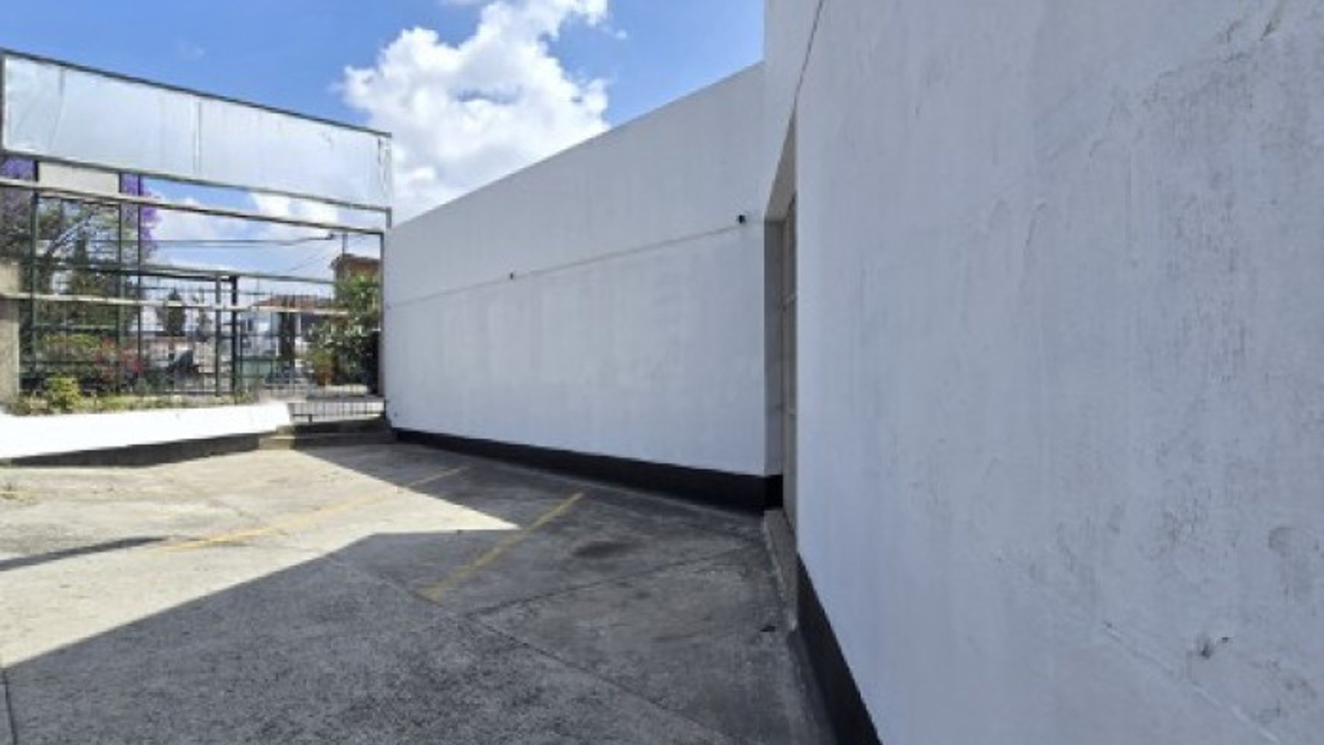 Propiedad para Uso Comercial en zona 12 - Miniatura 4
