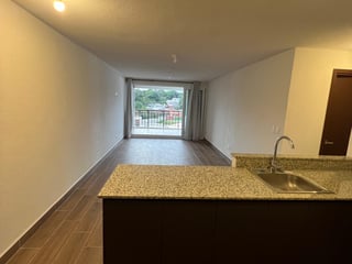 Apartamento en Venta en Senderos Apartamentos, zona 16 - 5