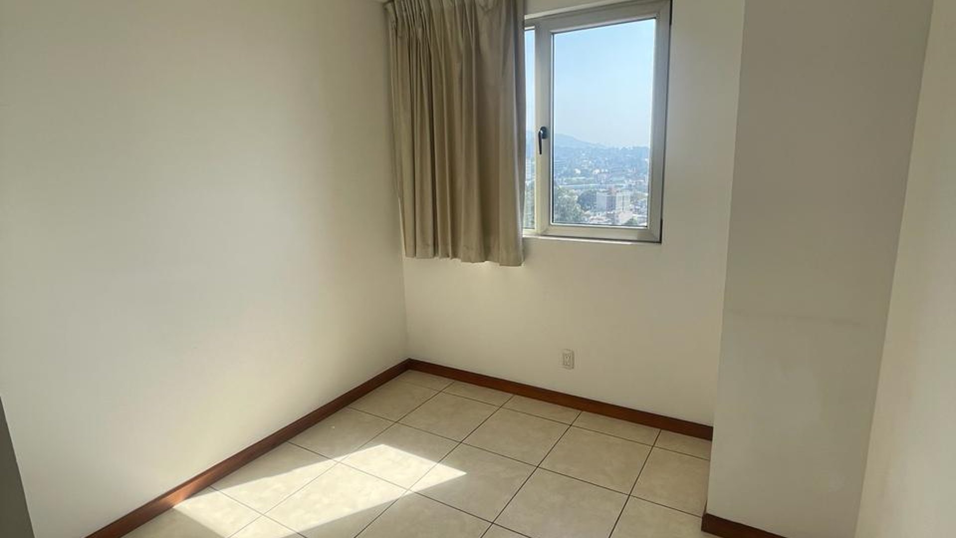Apartamento en Alquiler Edificio Botticelli II, zona 15 VHII - Miniatura 8