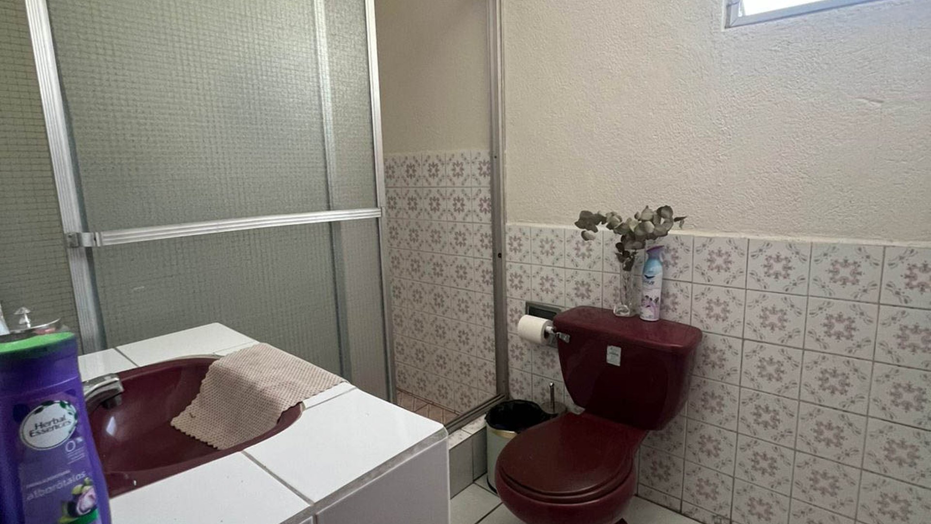 CASA SEMIAMUEBLADA EN VENTA, ZONA 3 DE MIXCO - Miniatura 14