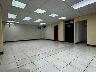 Edificio en Venta / Renta zona 4 - 3