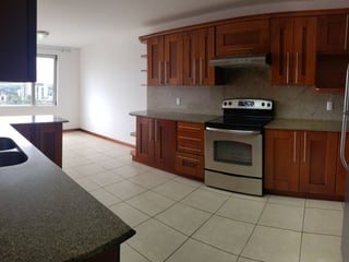 En Renta amplio Apartamento en Zona 15 Vista Hermosa - 4