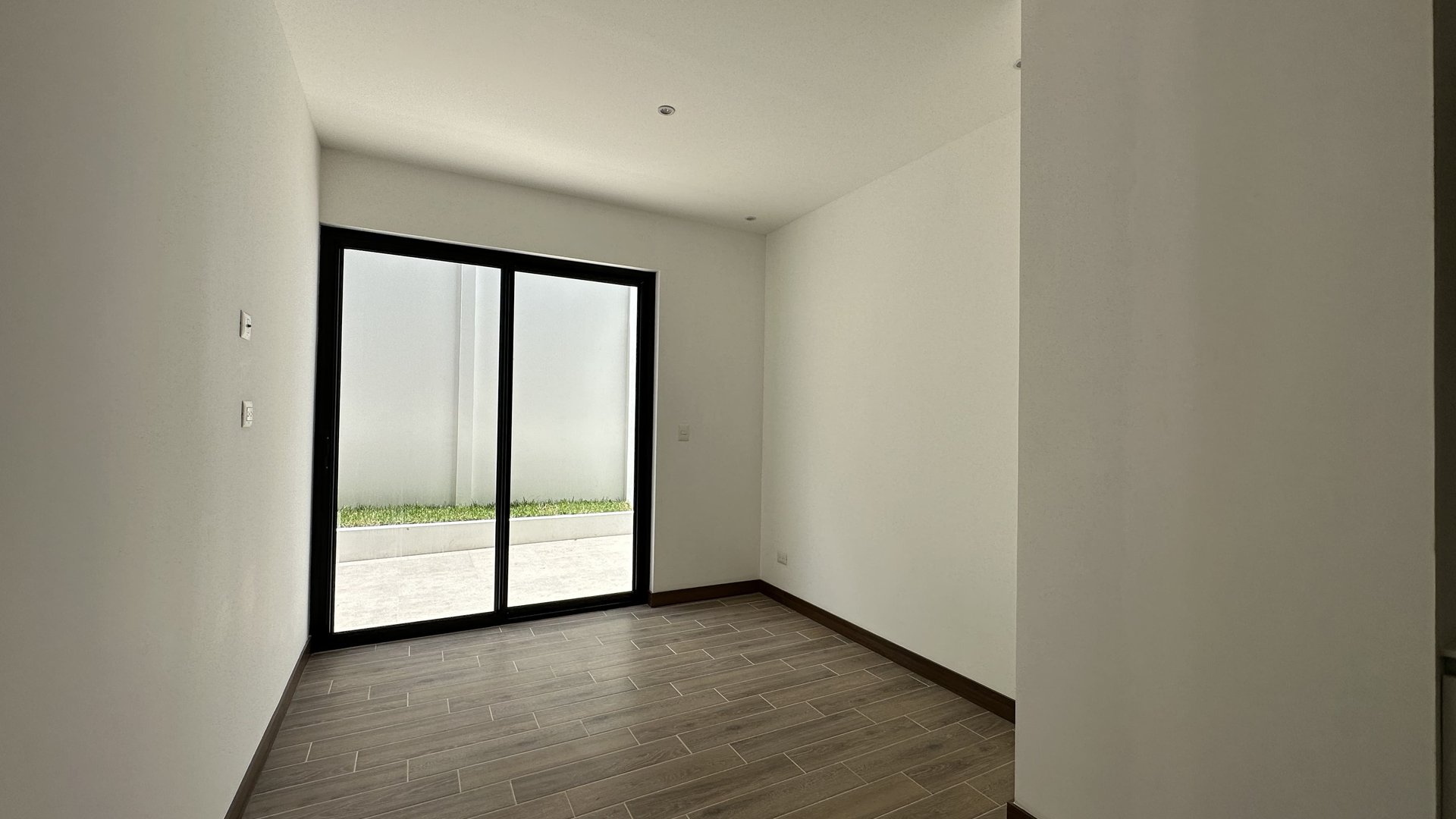 Apartamento en Alquiler Edificio Vila Catorce, zona 14 Guatemala - Miniatura 8
