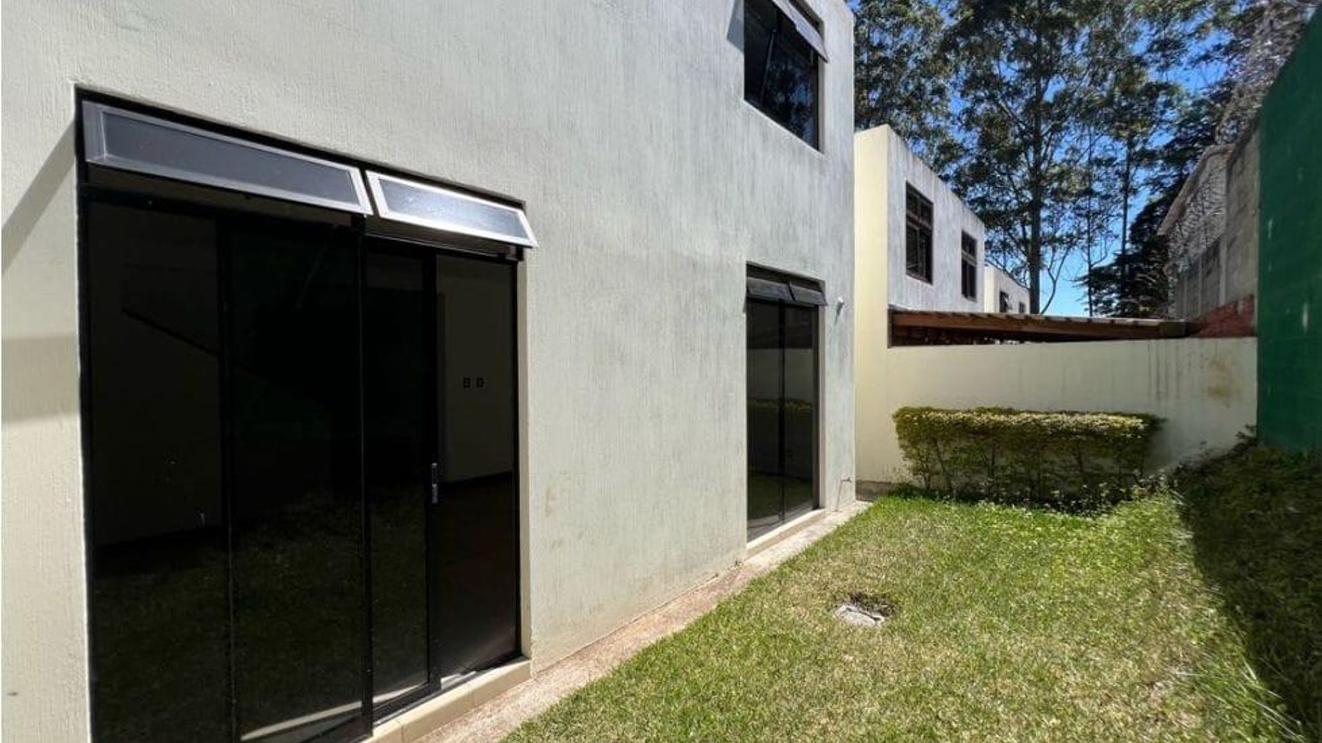 CASA EN CONDOMINIO BOSQUES ESCONDIDO KM 21.5 CARRETERA A FRAIJANES - Miniatura 11