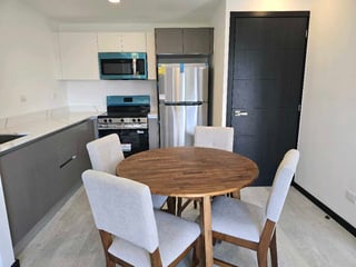 APARTAMENTO SEMIAMUEBLADO EN ALQUILER EN ZONA 13 - 5