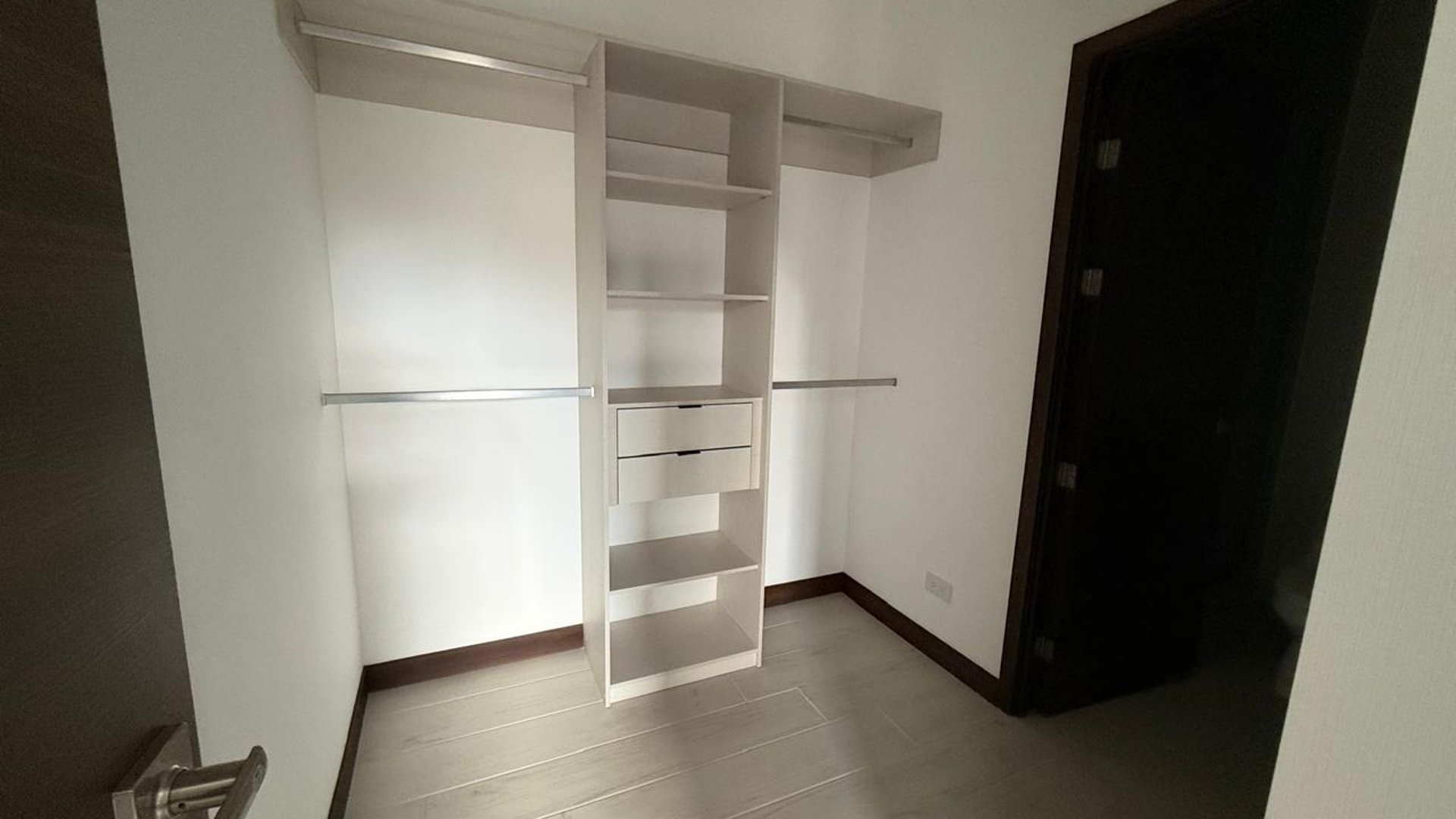 EDIFICIO SPAZIO ZONA 15 NUEVO APARTAMENTO EN RENTA 3 HABITACIONES - Miniatura 10