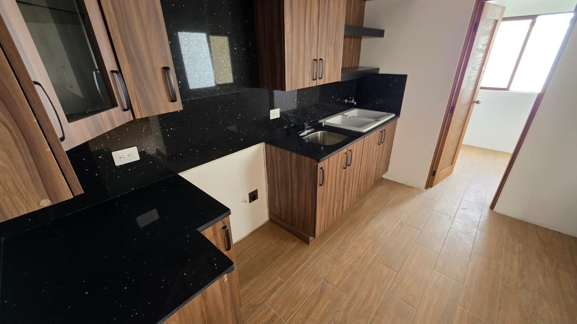 Casa nueva en San Cristóbal cerca del boulevard - Ref-5201