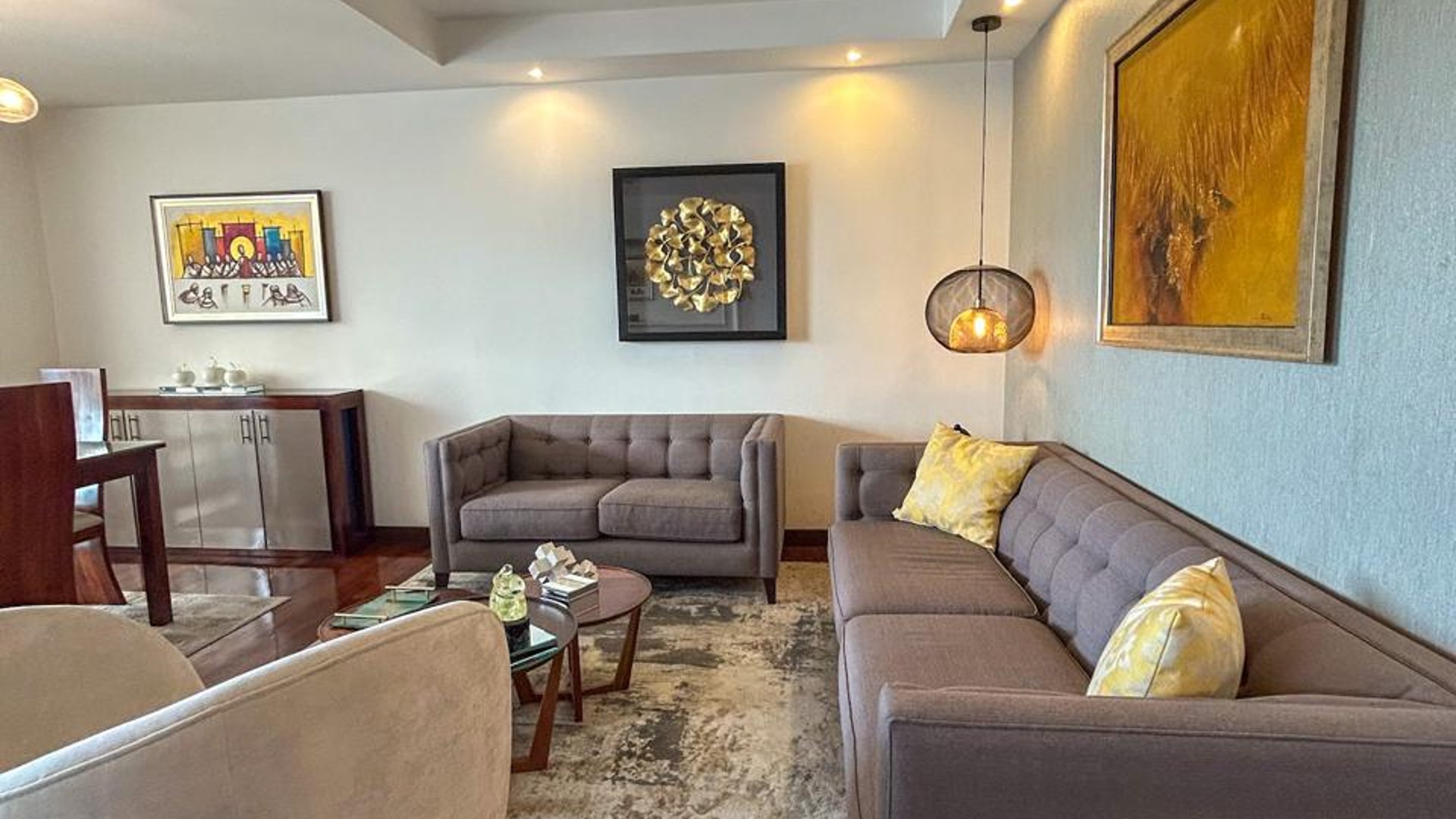 Apartamento en renta de 3 dormitorios en zona 14