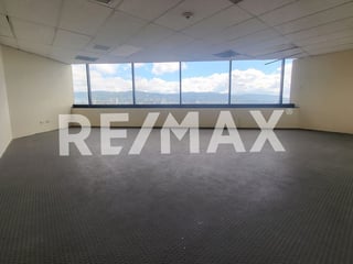 Oficina Penthouse Renta | Zona 10 | Murano Center - Image 6