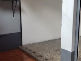 Renta de Local Comercial en zona 7 - 2