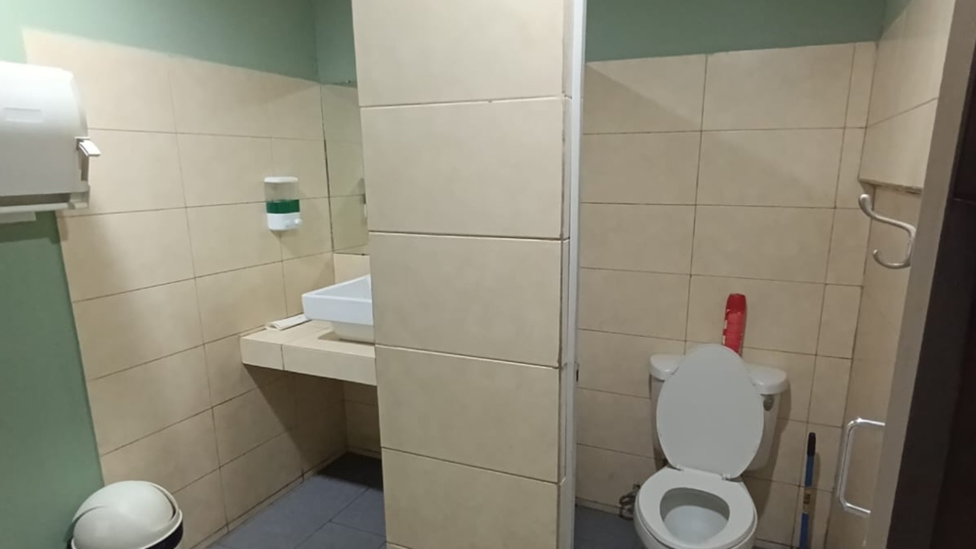 Propiedad Comercial en Alquiler zona 9 - Miniatura 10