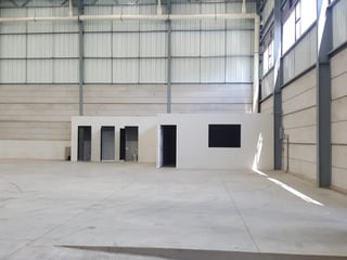 Bodega en renta Amatitlán 1,568M2 - 2