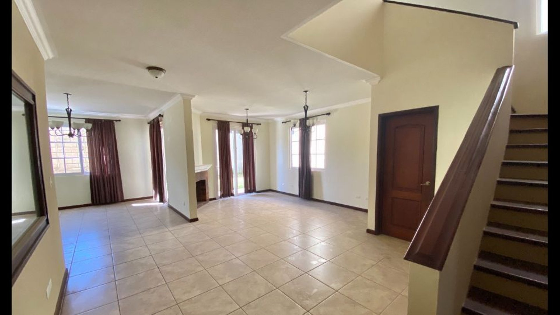 CASAS EN VENTA EN KM 18 CAMINO A FRAIJANES