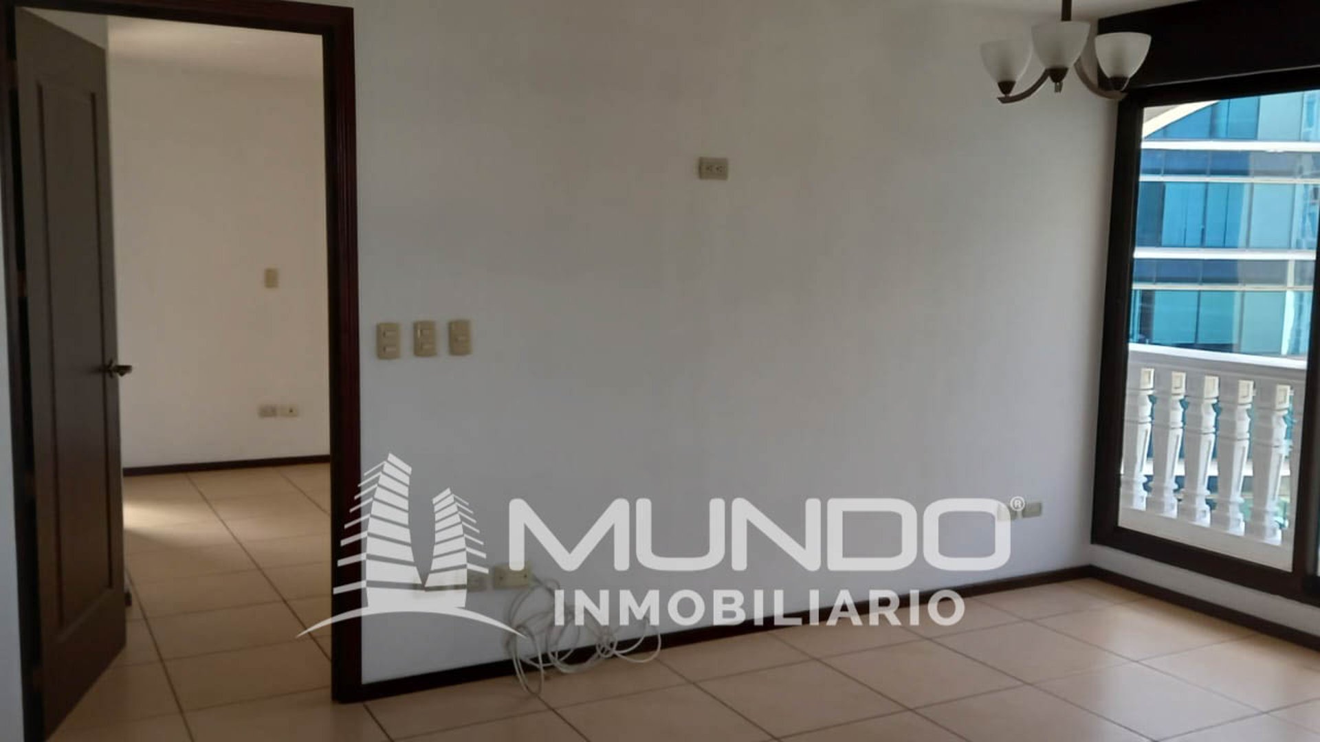 APARTAMENTO EN RENTA ZONA 10 - Miniatura 8