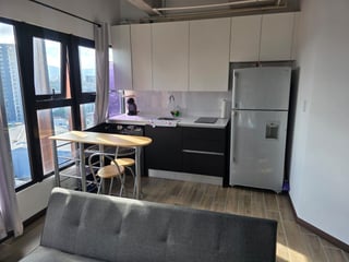 📍 APARTAMENTO AMUEBLADO EN VENTA – 1 HAB | SÉPTIMO | ZONA 4 - 3