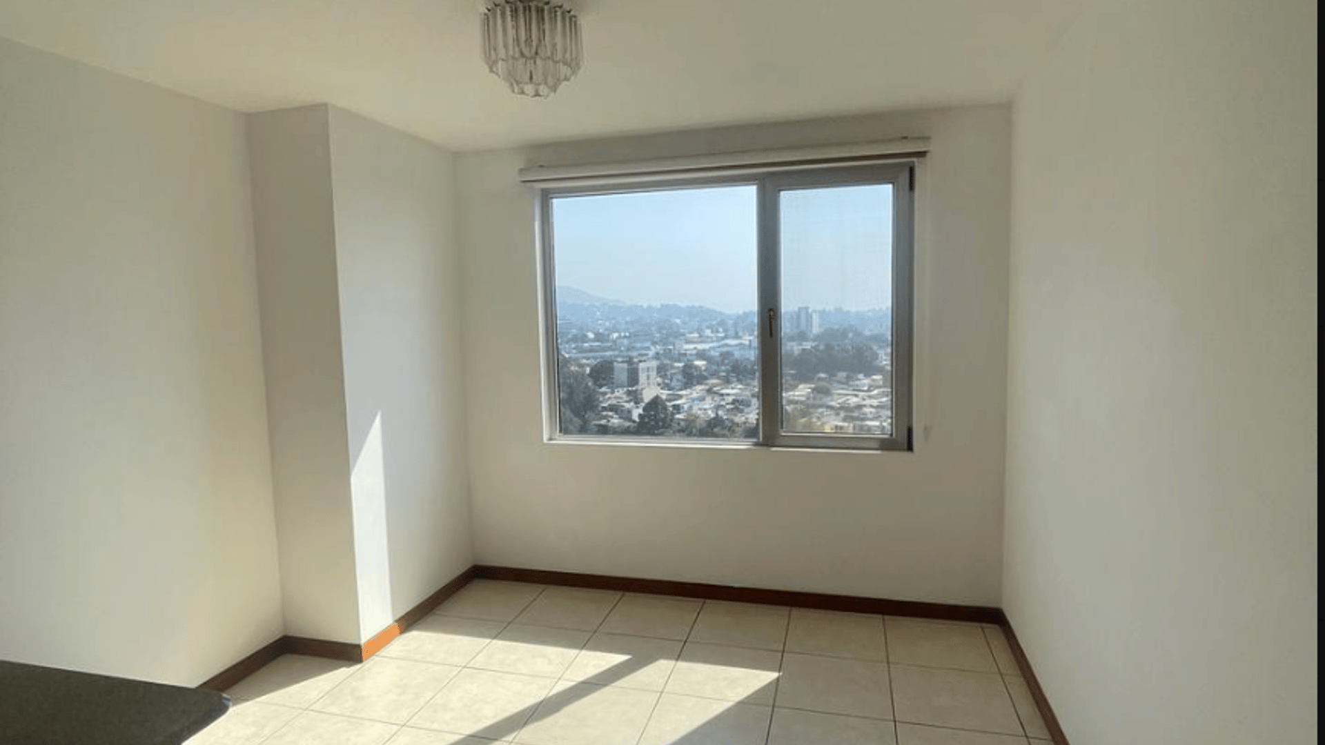 ALQUILER DE AMPLIO Y LINDO APARTAMENTO - BOTTICELLI, ZONA 15 - Miniatura 12